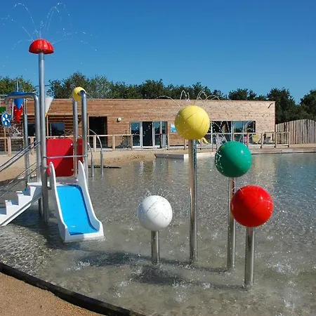 Nature Holiday's Domaine Du Pre - Officiel Kemping La Chapelle-Hermier