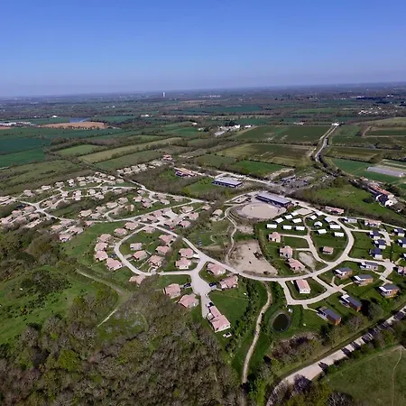 Kemping Nature Holiday's Domaine Du Pre - Officiel La Chapelle-Hermier